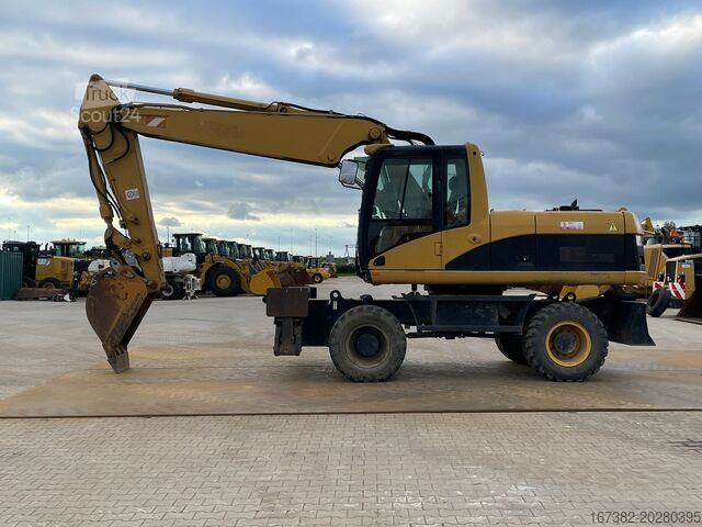 Kolové rypadlo Caterpillar M318C