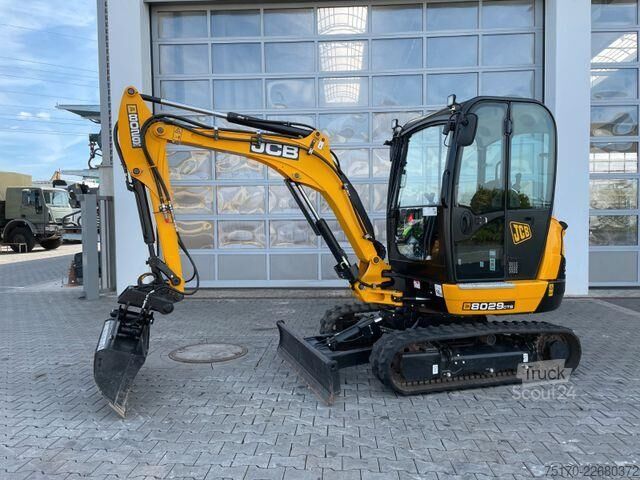  JCB 8029 CT / 151h / 2023 / Inkl. Löffelpaket