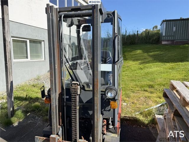Iekrāvējs Linde E16P-02 truck for sale as a repair object