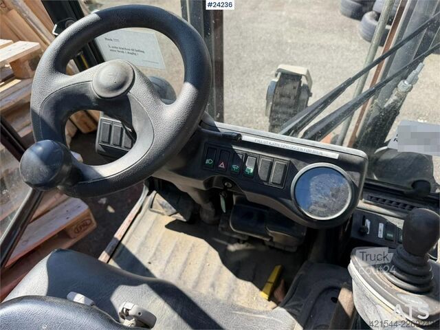 Iekrāvējs Linde E16P-02 truck for sale as a repair object