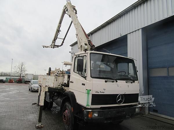 Pompă de beton Mercedes-Benz 