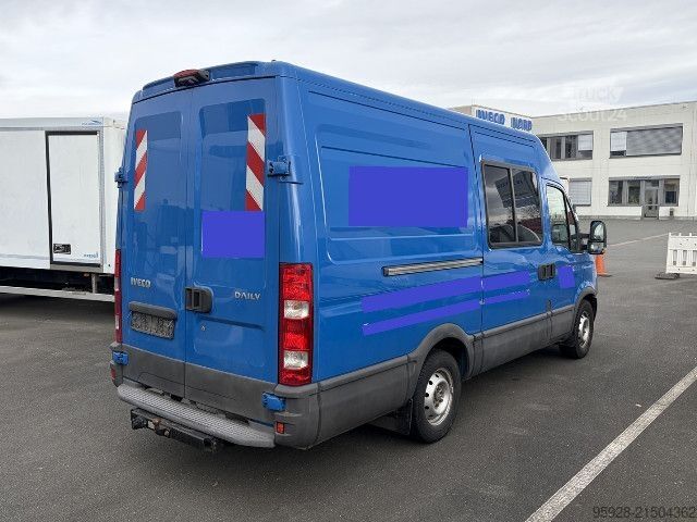 Dobozos furgon IVECO 35S21 SV/P, 4 Sitze, AHK, Klima, Standheizung