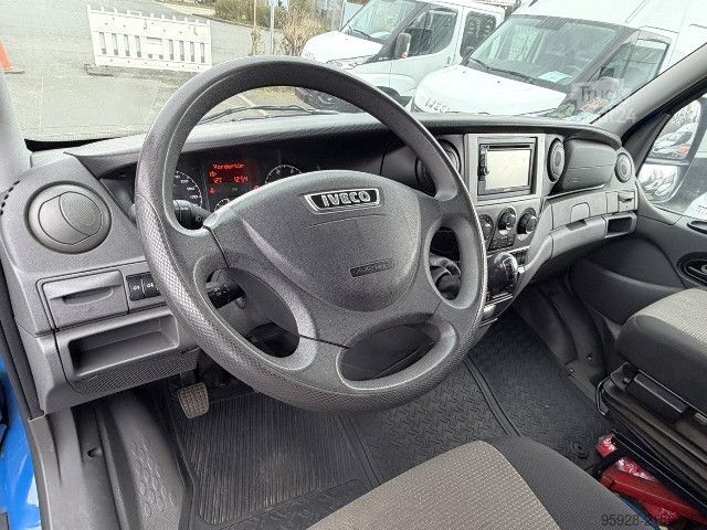 Dobozos furgon IVECO 35S21 SV/P, 4 Sitze, AHK, Klima, Standheizung