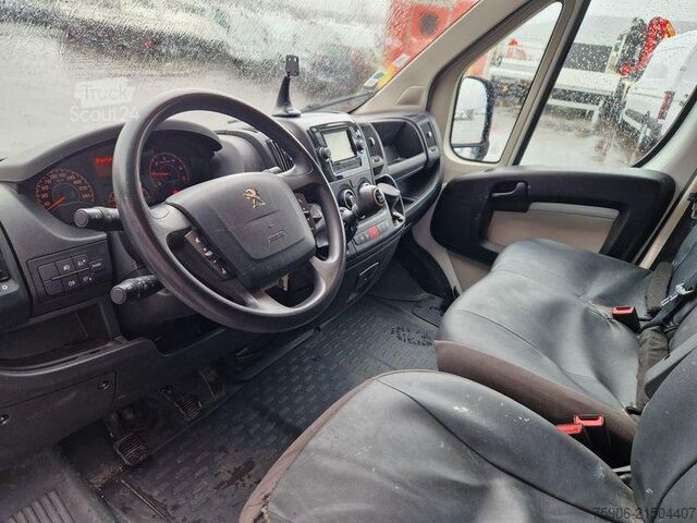 Kombijevsko vozilo Peugeot Boxer