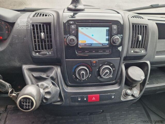 Kombijevsko vozilo Peugeot Boxer