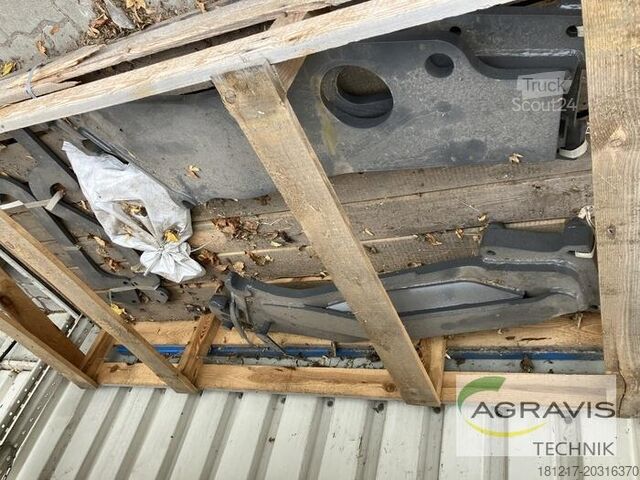 Traktor Stoll ANBAUKONSOLEN