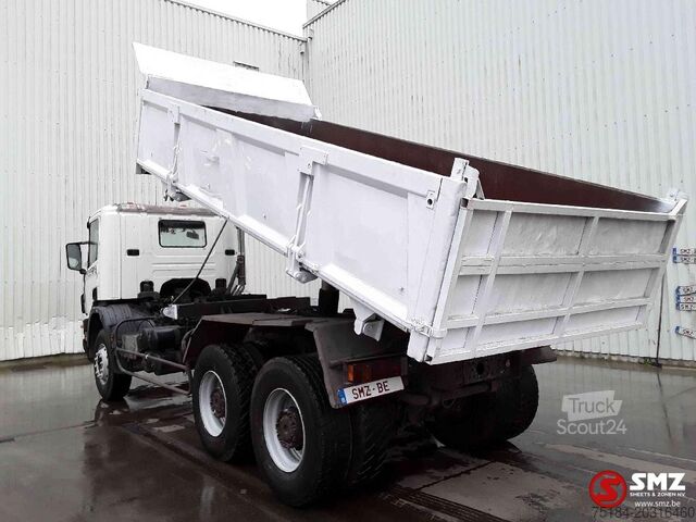 Avfallsbil Scania 124 360 6x4 manual pump