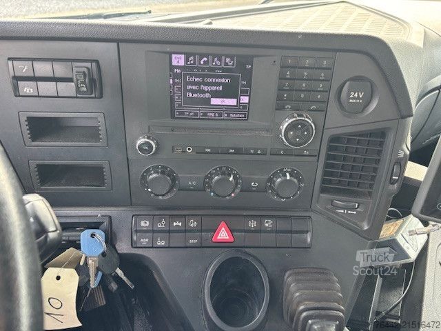 Grue montée sur camion MERCEDES-BENZ AROCS 3240L-8X4-TRIDEM-HIAB X-192E5 KRAN/FUNK/E6