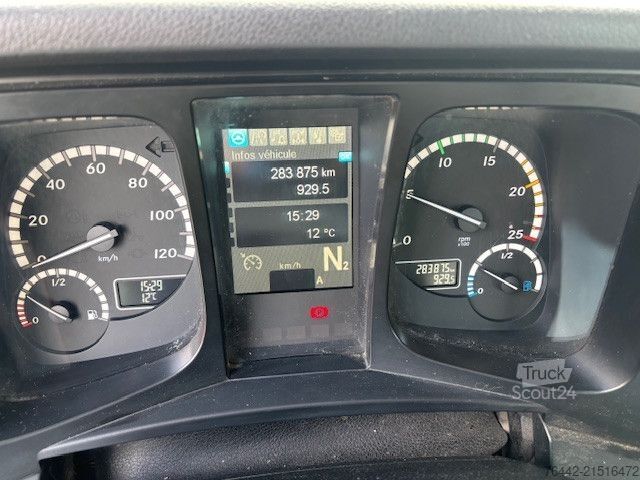 Grue montée sur camion MERCEDES-BENZ AROCS 3240L-8X4-TRIDEM-HIAB X-192E5 KRAN/FUNK/E6