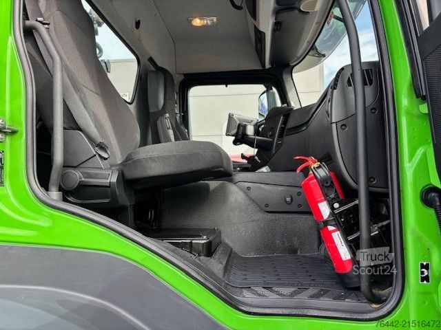 Grue montée sur camion MERCEDES-BENZ AROCS 3240L-8X4-TRIDEM-HIAB X-192E5 KRAN/FUNK/E6