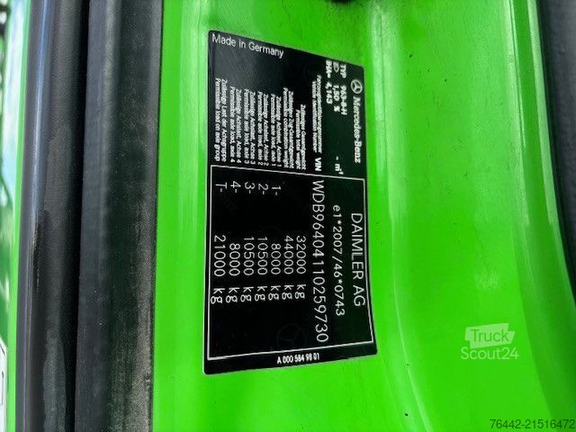 Grue montée sur camion MERCEDES-BENZ AROCS 3240L-8X4-TRIDEM-HIAB X-192E5 KRAN/FUNK/E6