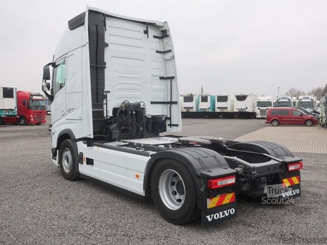 Standardowy ciągnik siodłowy Volvo FH 500 Globe XL Retarder I-Park Cool