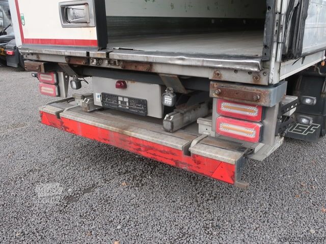 Køletrailer Lamberet SR2 Lenkachse Ladebordwand Thermo King SLX200