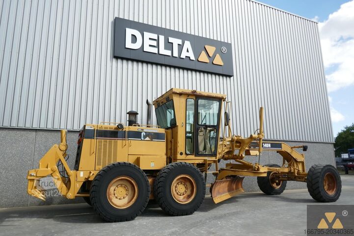 Grader Caterpillar 140H