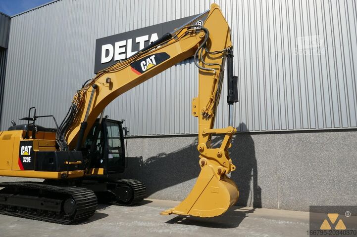 Kāpurķēžu ekskavators Caterpillar 320ELRR