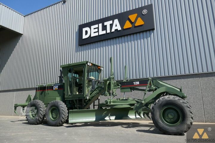 Grader Caterpillar 12H Ex-military