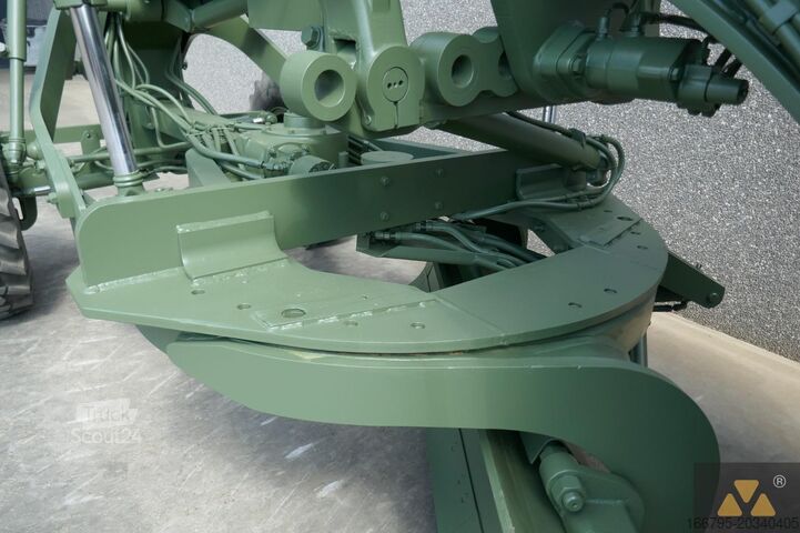 Grader Caterpillar 12H Ex-military