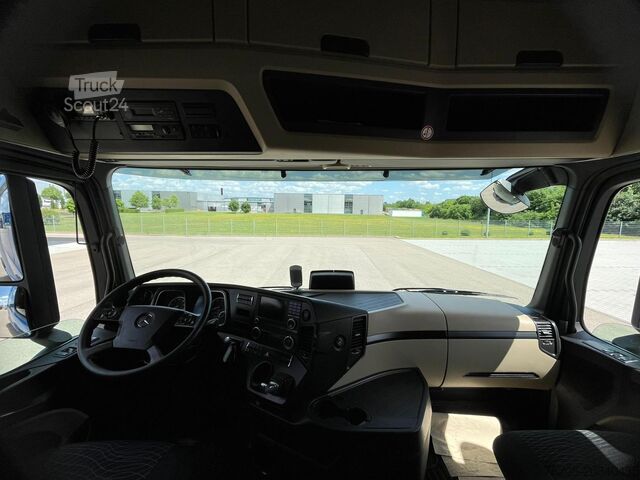 Standart çekici ünitesi Mercedes-Benz Actros 1848 LS STH Luft AUT Navi AHK SpurH ACC