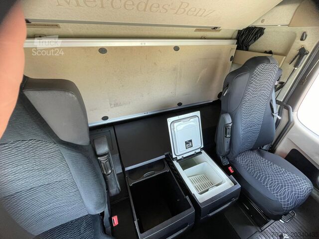 Standart çekici ünitesi Mercedes-Benz Actros 1848 LS STH Luft AUT Navi AHK SpurH ACC