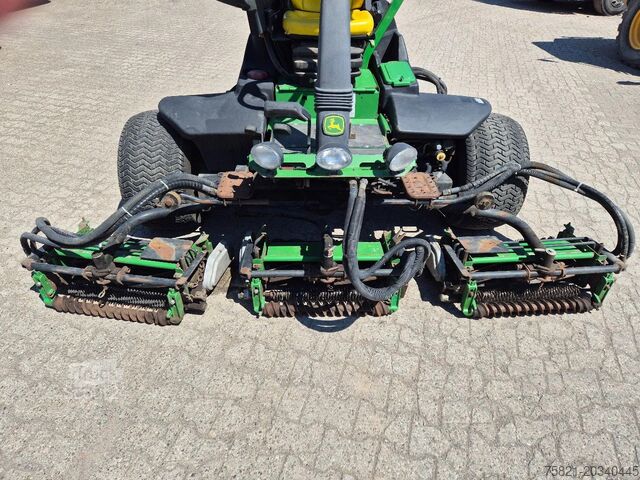 Grasmaaier John Deere 8700 PC FM (fairway mower - LOW HOURS )