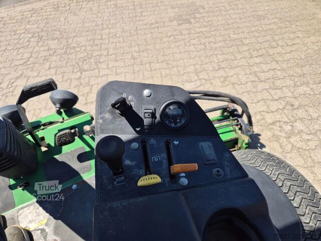 Grasmaaier John Deere 8700 PC FM (fairway mower - LOW HOURS )