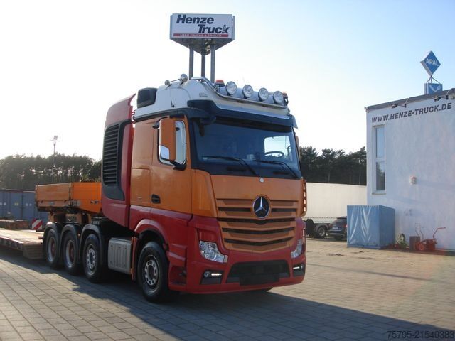 Ciężarówka ciężkiego typu MERCEDES-BENZ Actros neu 4163 8x4 SZM Turbo-Retarder-Kupplung