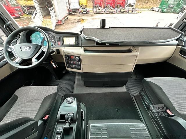 Standard SZM MAN TGX 18.460 IndividualS Retarder/Standklima