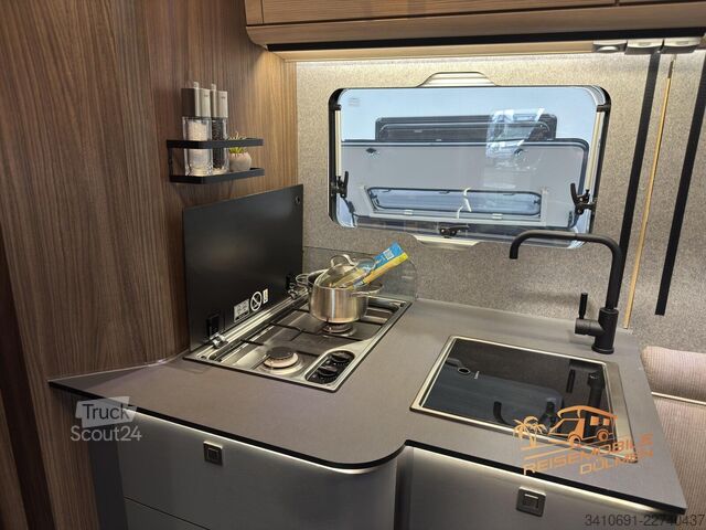 Integrerad husbil Eura Mobil Integra Line GT 726 QF Backofen Markise 4 Sitze