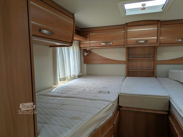 Полуинтегрированный автодом HYMER/ERIBA Exsis-t 588