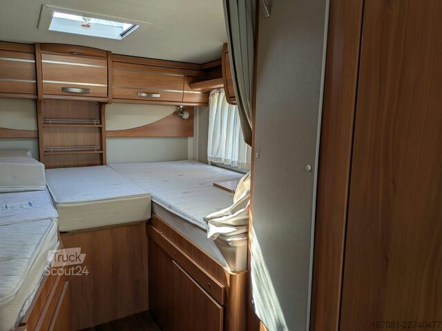 Полуинтегрированный автодом HYMER/ERIBA Exsis-t 588
