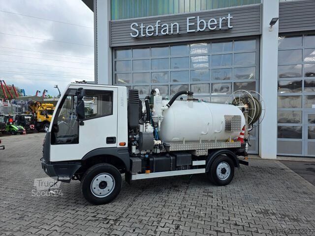 Veículo de aspiração Aebi Schmidt MT 750 Reinex 3m³ AHK