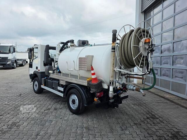 Veículo de aspiração Aebi Schmidt MT 750 Reinex 3m³ AHK
