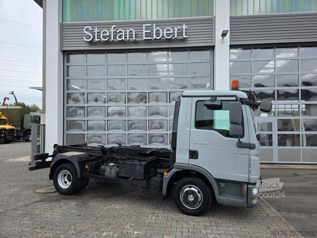 Sistema de braço de gancho MAN TGL 8.220 4x2 BB Atlas ARK62/04177 AHK 3 Sitze