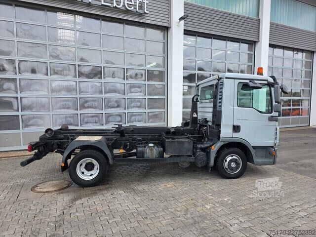 Sistema de braço de gancho MAN TGL 8.220 4x2 BB Atlas ARK62/04177 AHK 3 Sitze