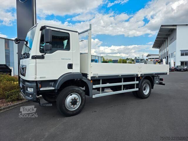  MAN TGM 13.250 4x4 BL Allrad 37.917km Klima 3 Sitze