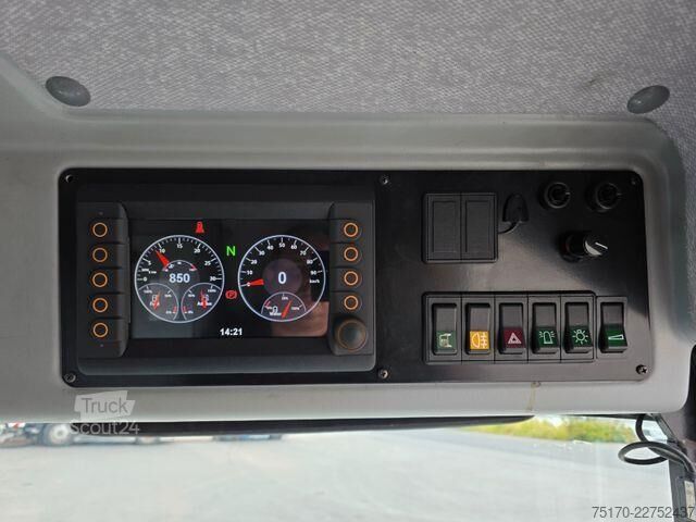 підмітальна машина Ravo 560 Klima Kamera Navigation