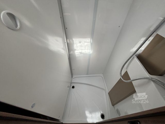 Ημιενσωματωμένο αυτοκινούμενο τροχόσπιτο BÜRSTNER Lyseo TD Harmony Line IT 690 G Navi, TV, Markise