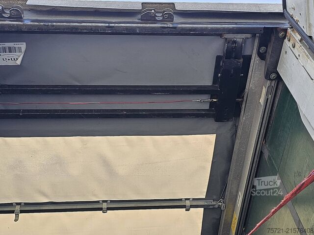 Sliding tarpaulins KRONE SD