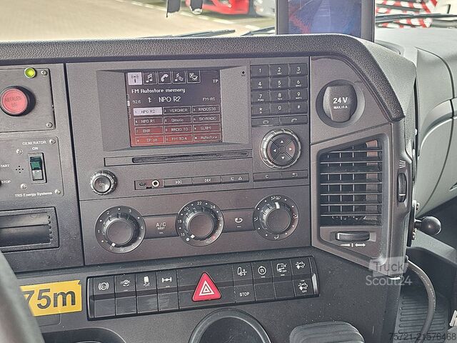 Transporte refrigerado/congelado MERCEDES-BENZ ANTOS 1835 FRIGO TAILLIFT