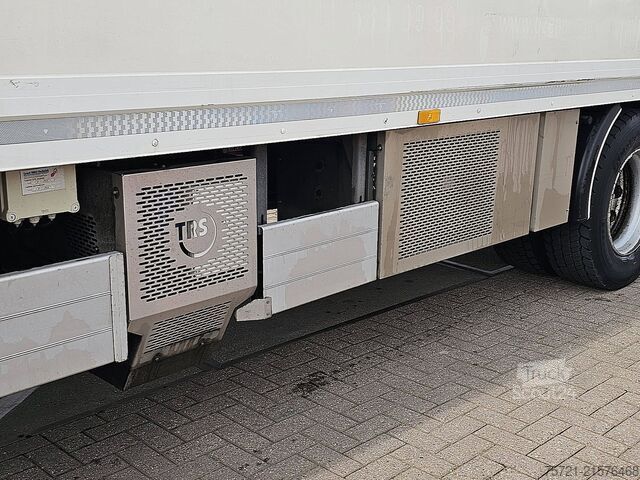 Hűtött/fagyasztott szállítás MERCEDES-BENZ ANTOS 1835 FRIGO TAILLIFT