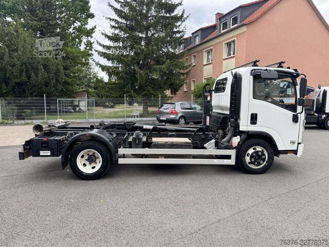Kippi pakettiauto ISUZU NPR H AT  5.2 l 190 PS Abrollkipper