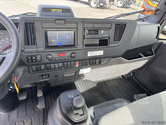 Billenőplatós furgon ISUZU M30 H 5.2 l 190 PS Abrollkipper + Funkfernb