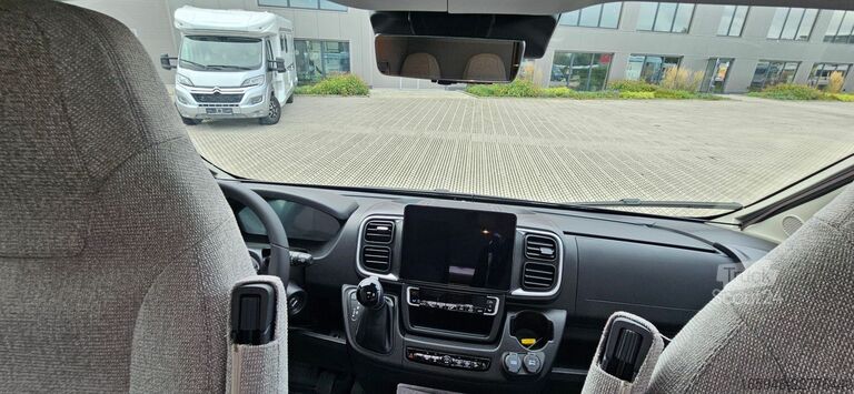 Obytný vůz PÖSSL PÖSSL Trenta 640*Premium Ausstattung*LED