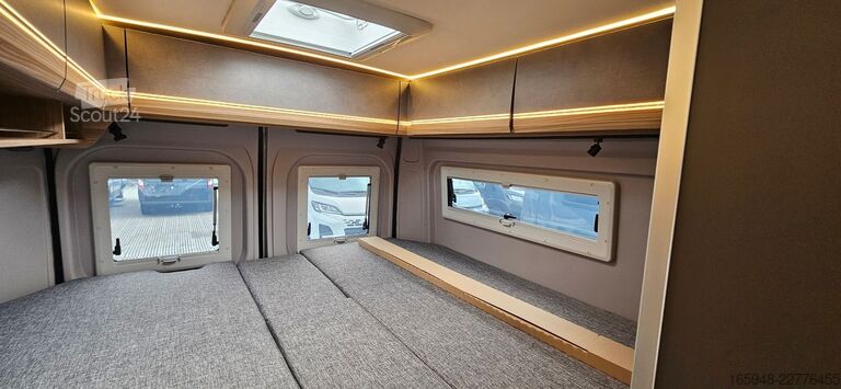 Kamper PÖSSL PÖSSL Summit Shine 600 L Elegance*Automatik*