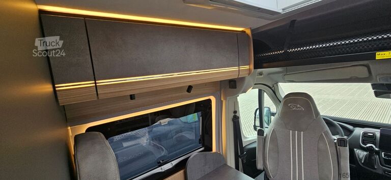 Kamper PÖSSL PÖSSL Summit Shine 600 L Elegance*Automatik*