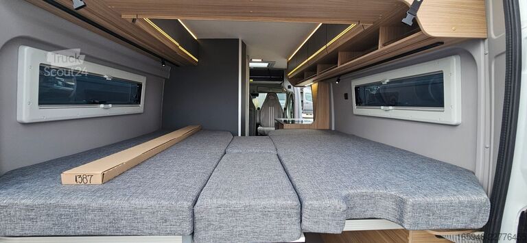 Kamper PÖSSL PÖSSL Summit Shine 600 L Elegance*Automatik*