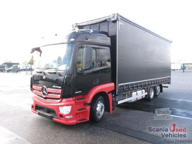 Ladbil med presenning Mercedes-Benz MB Actros 2533L Volumen