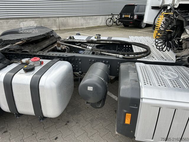 Standard tractor Mercedes-Benz Actros 1845 Gigaspace / Tacho V2 / PTO - Hydrau...