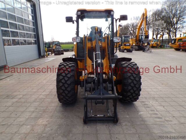 Loader JCB 407 NEU