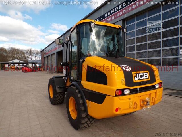 Loader JCB 407 NEU